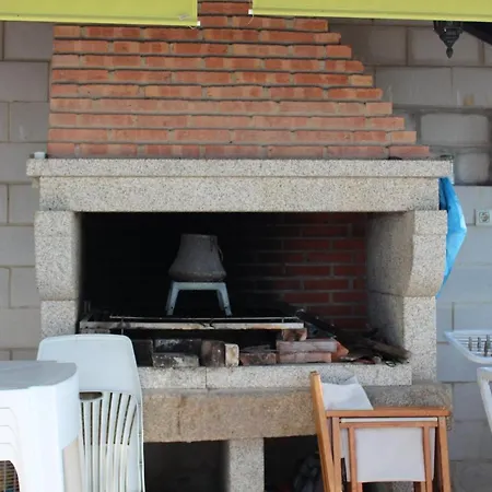 Precioso Con Terreno Y Vistas A Cies فيجو